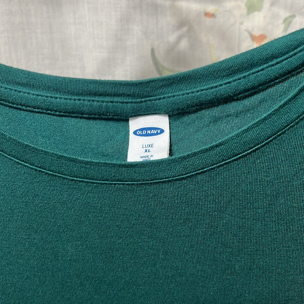 Green basic tee - Picture 2 of 3